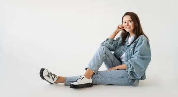 Jakie buty do jasnych spodni - najlepsze stylizacje na każdą okazję